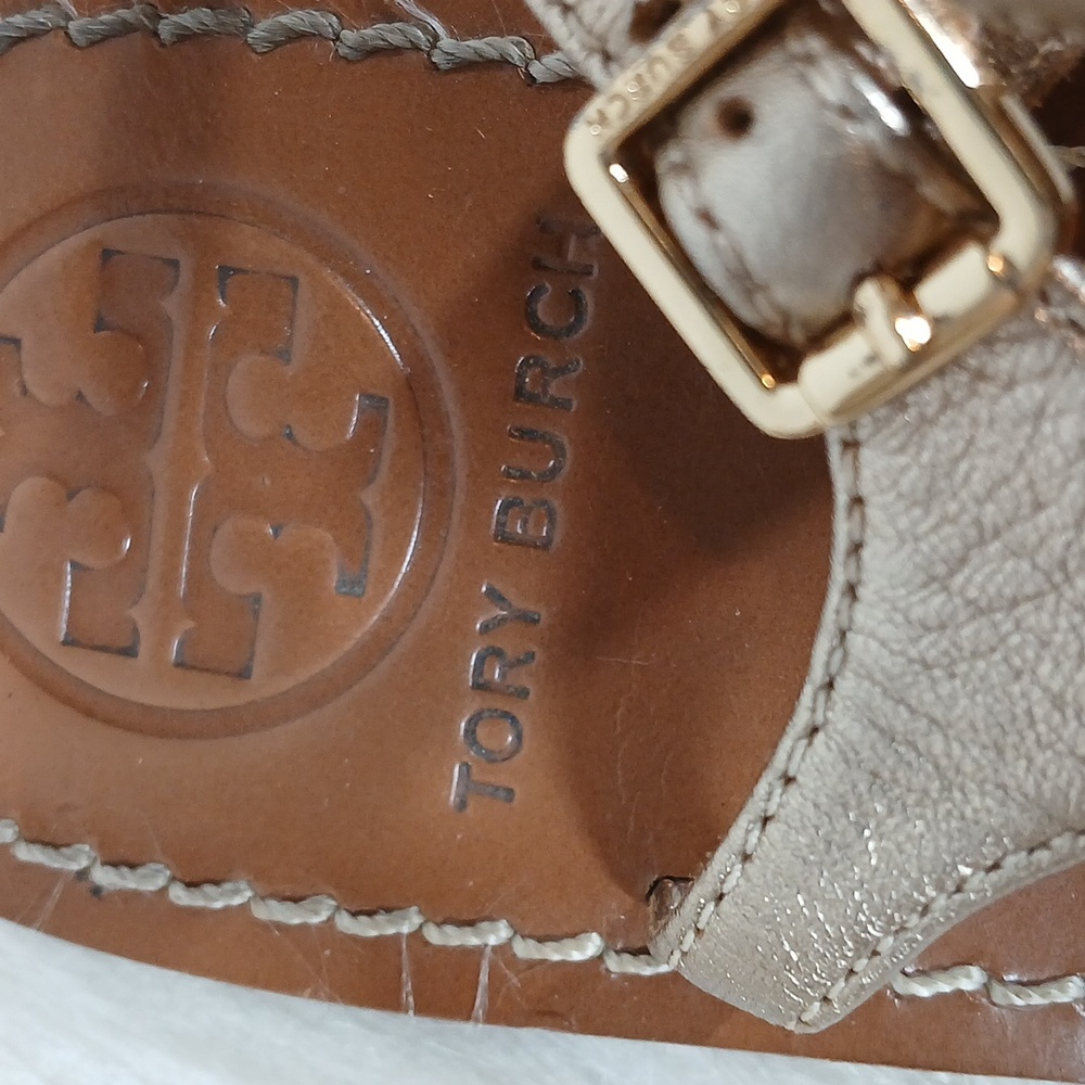 Tory Burch Gold T-Strap Sandals with Gold Accents Women Sz 7.5M - Picture 7 of 8